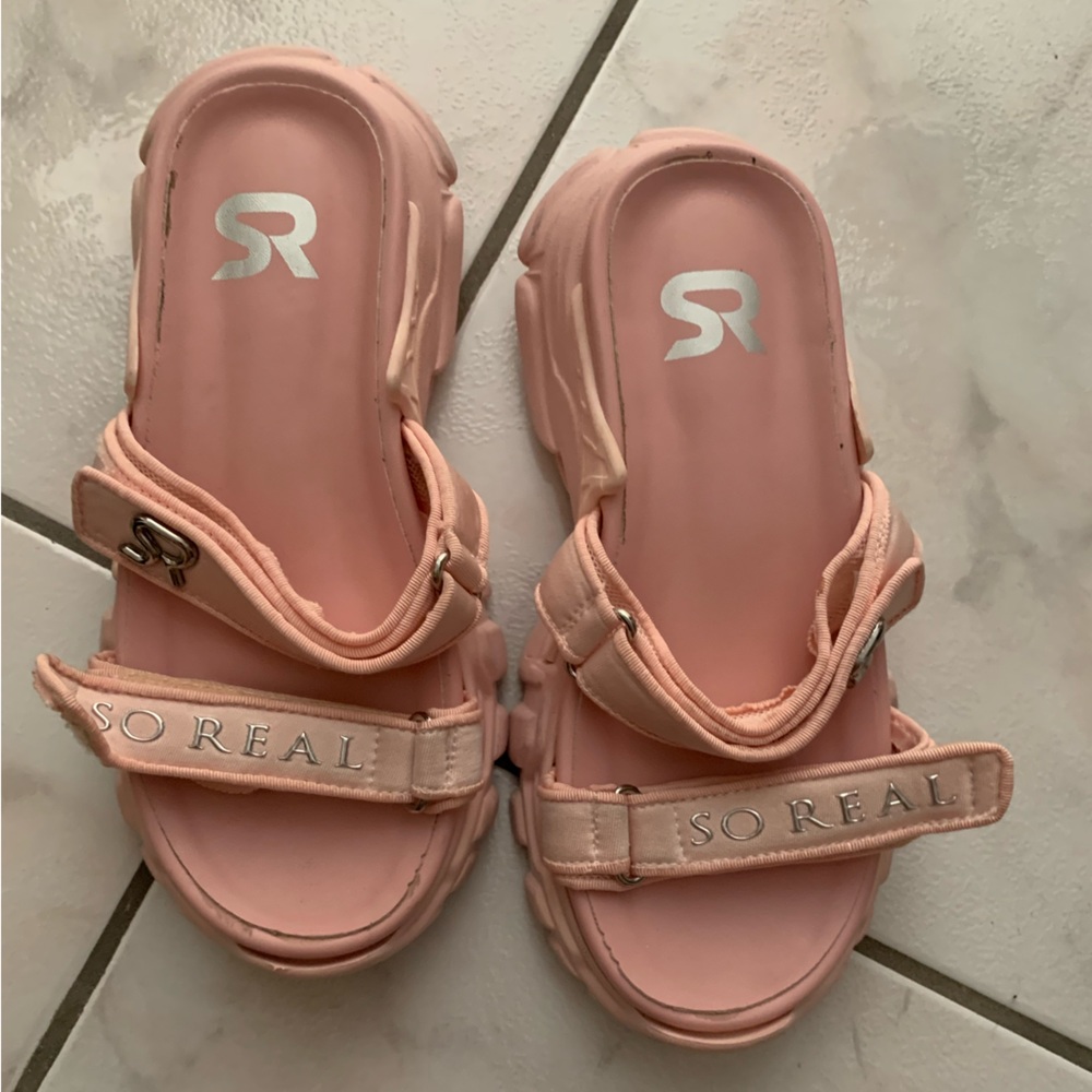 GSUWOO SO REAL PINK SANDALS - Picture 2 of 5